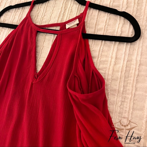 Top - Picture 2 of 3